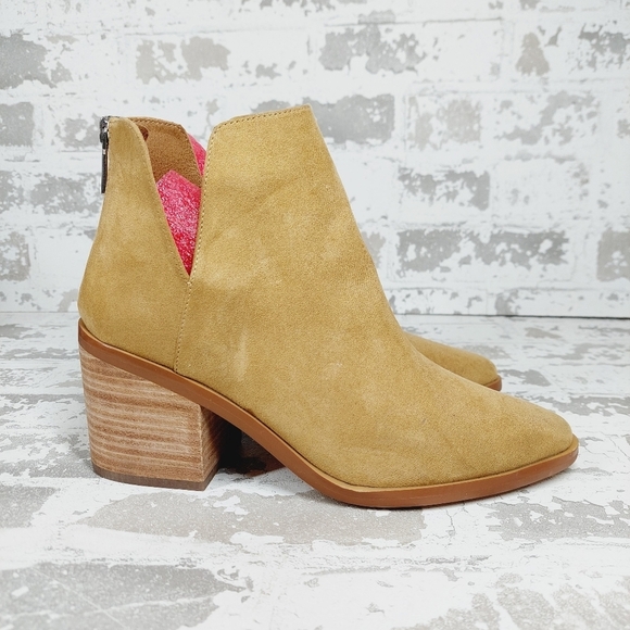 New BP Brynne Beige Fabric Upper Pointed Toe Block Heel Ankle Boots H886 - Picture 5 of 11